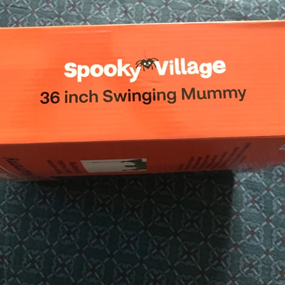 Spooky Village 36” Swinging Mummy NWT - Picture 9 of 10